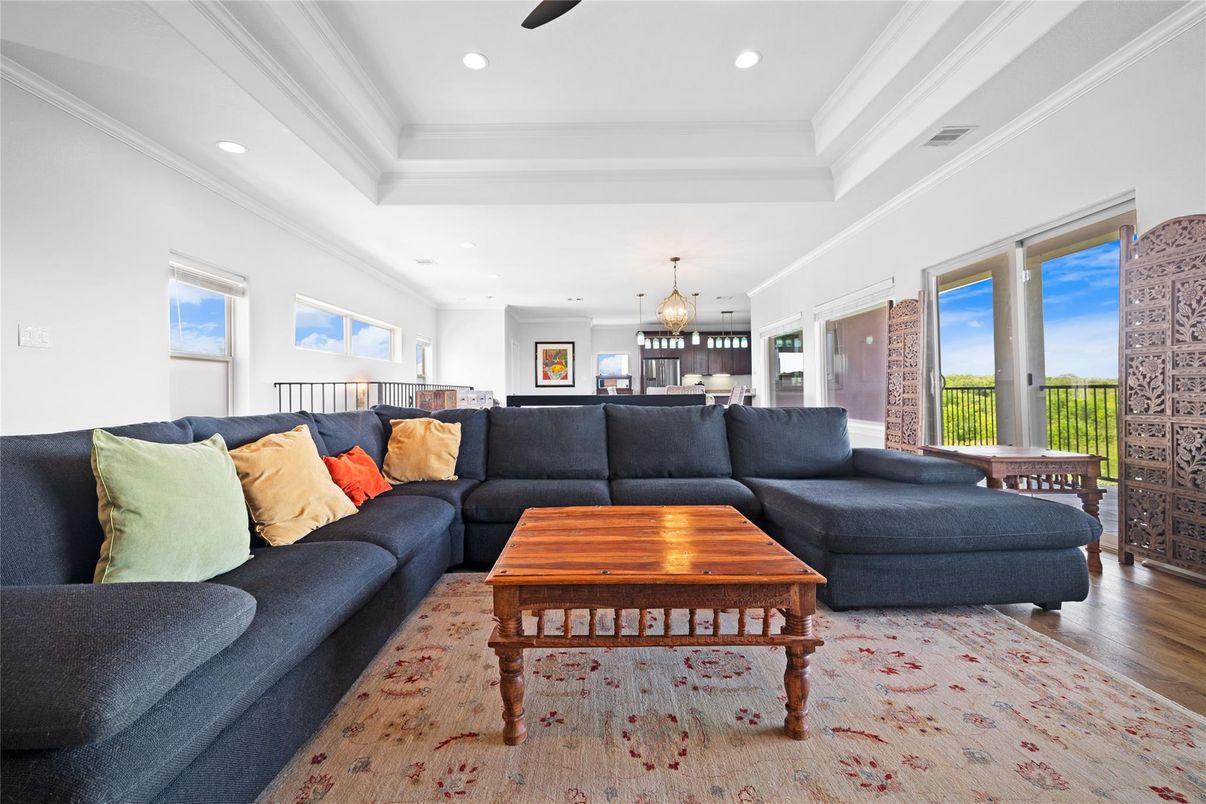 Interior, Living room, Pendant Lights, Recessed Lighting, Wood Texture Flooring