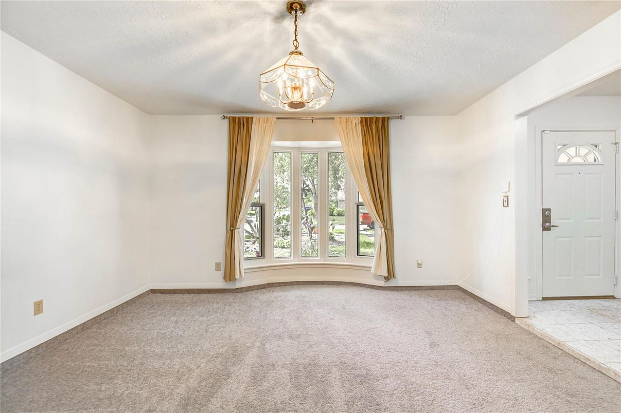 Chandelier, Empty room, Interior
