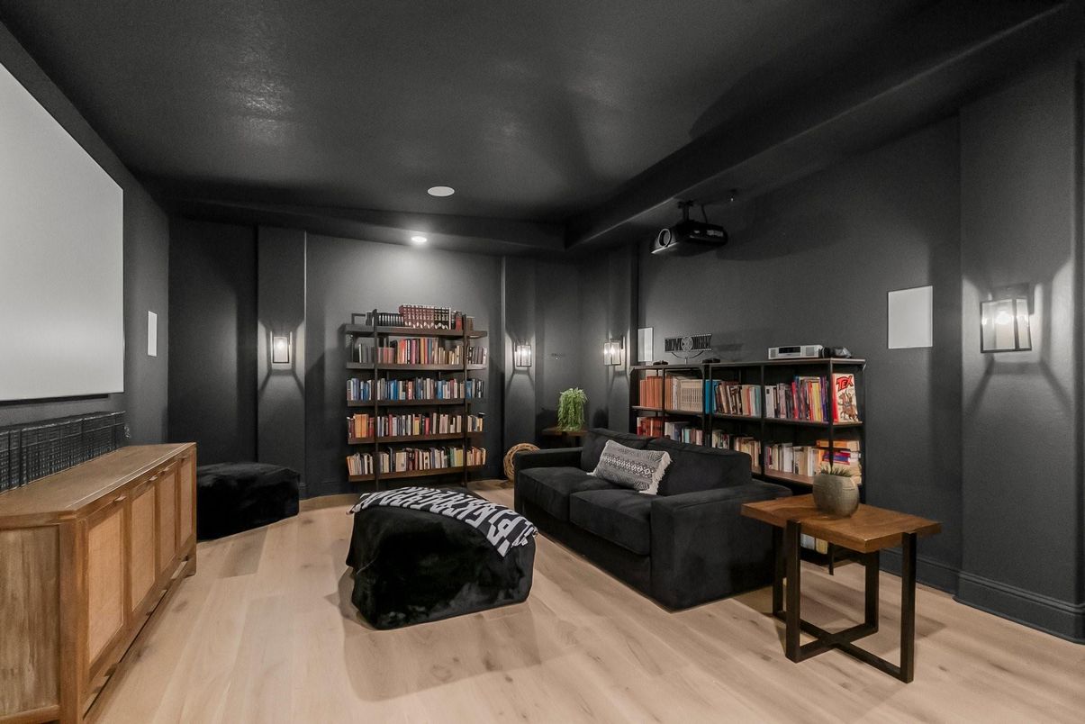 Dining room, Interior, Kitchen, Living room, Pendant Lights, Recessed Lighting, Wood Texture Flooring