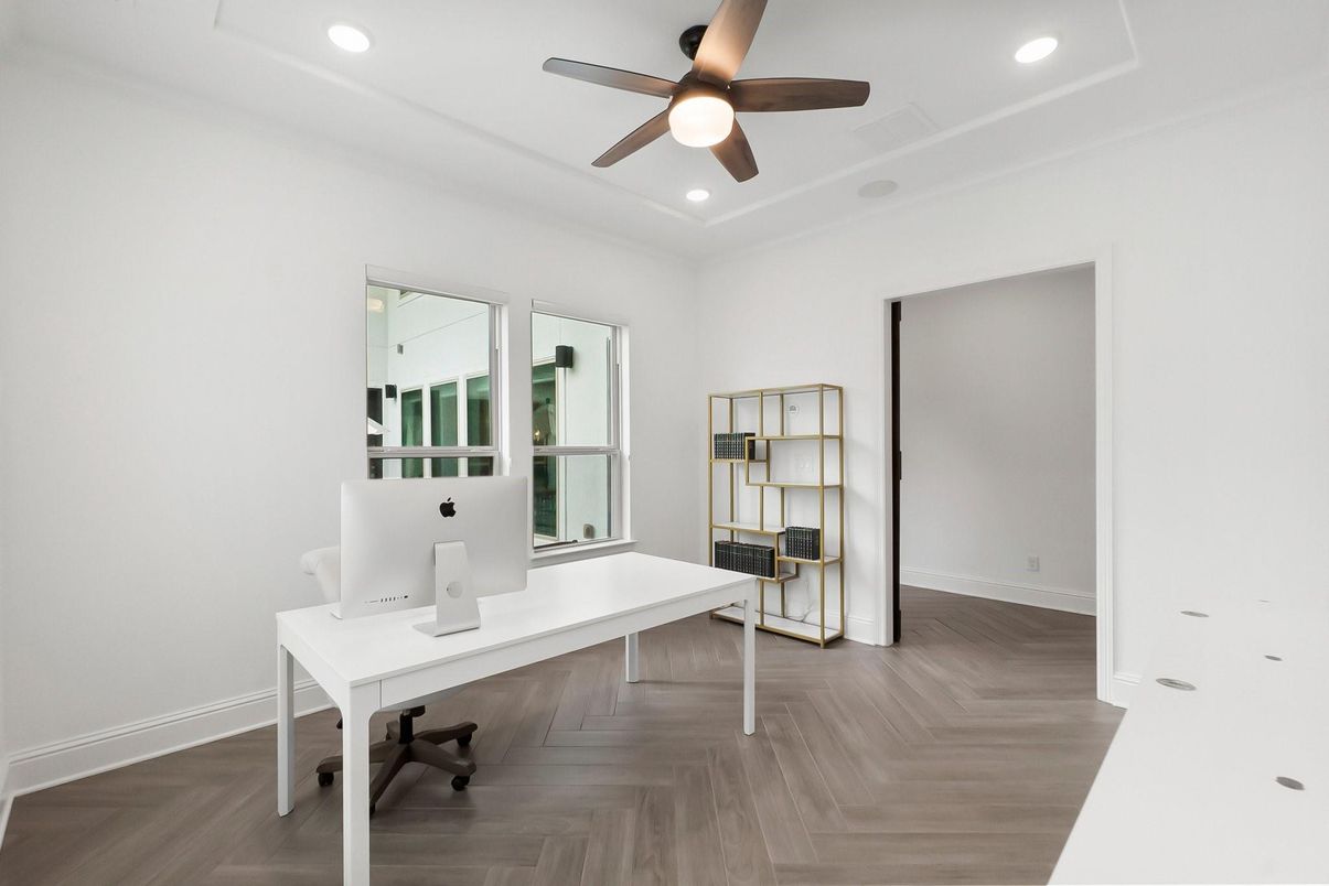 Bathroom, Chandelier, Dual Sink Vanities, Free Standing Baths, Interior, Marble, Pendant Lights
