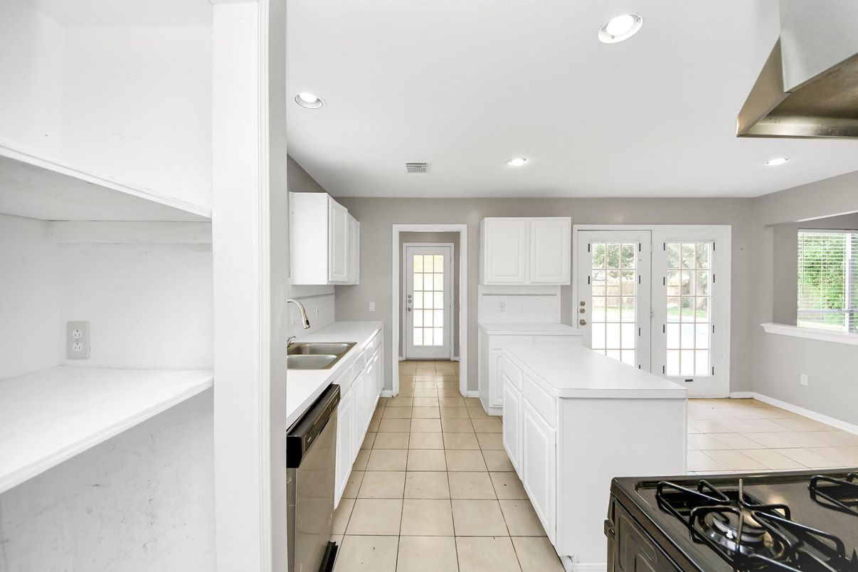 Interior, Kitchen, Recessed Lighting
