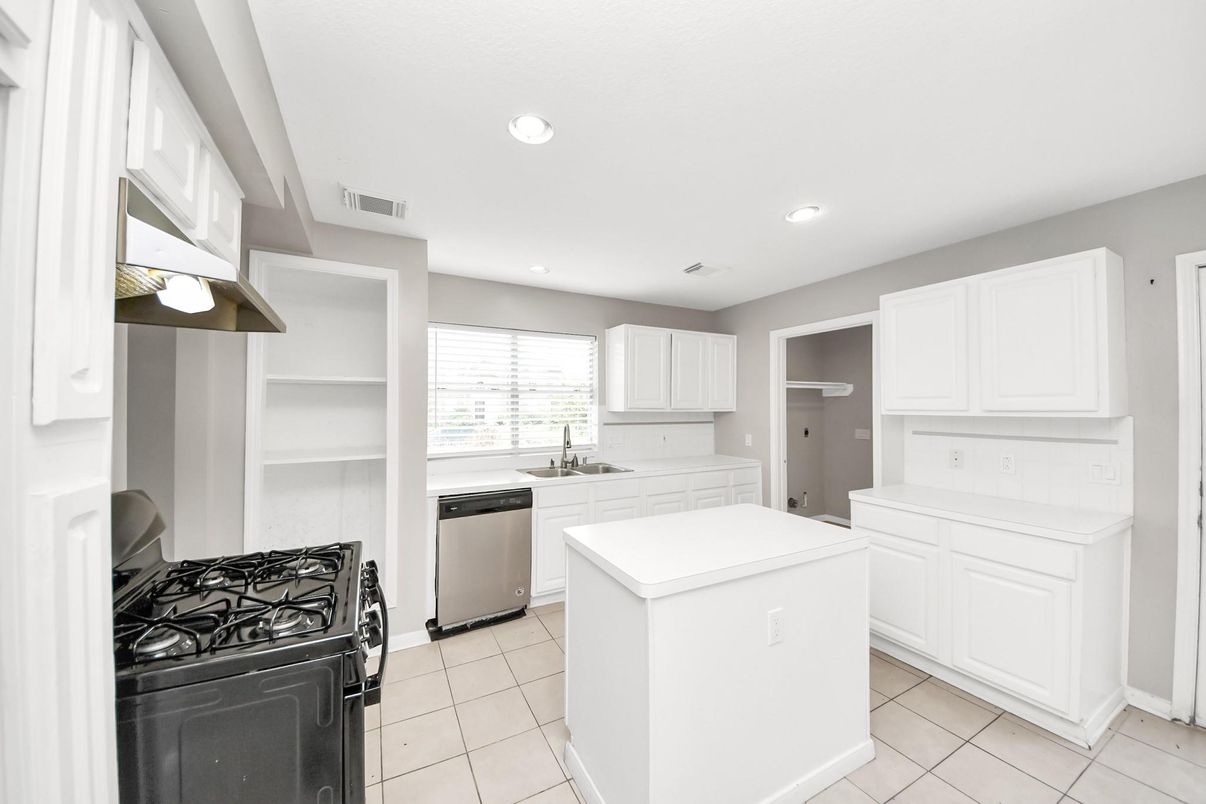 Interior, Kitchen, Recessed Lighting