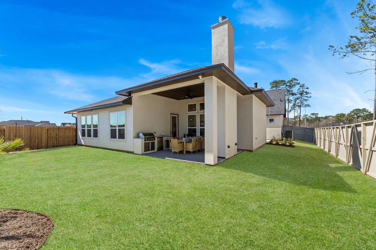 Backyard, Exterior