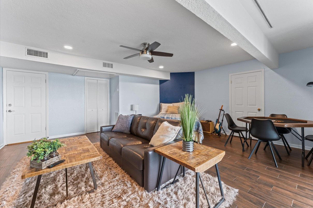 Dining room, Interior, Living room, Recessed Lighting, Wood Texture Flooring