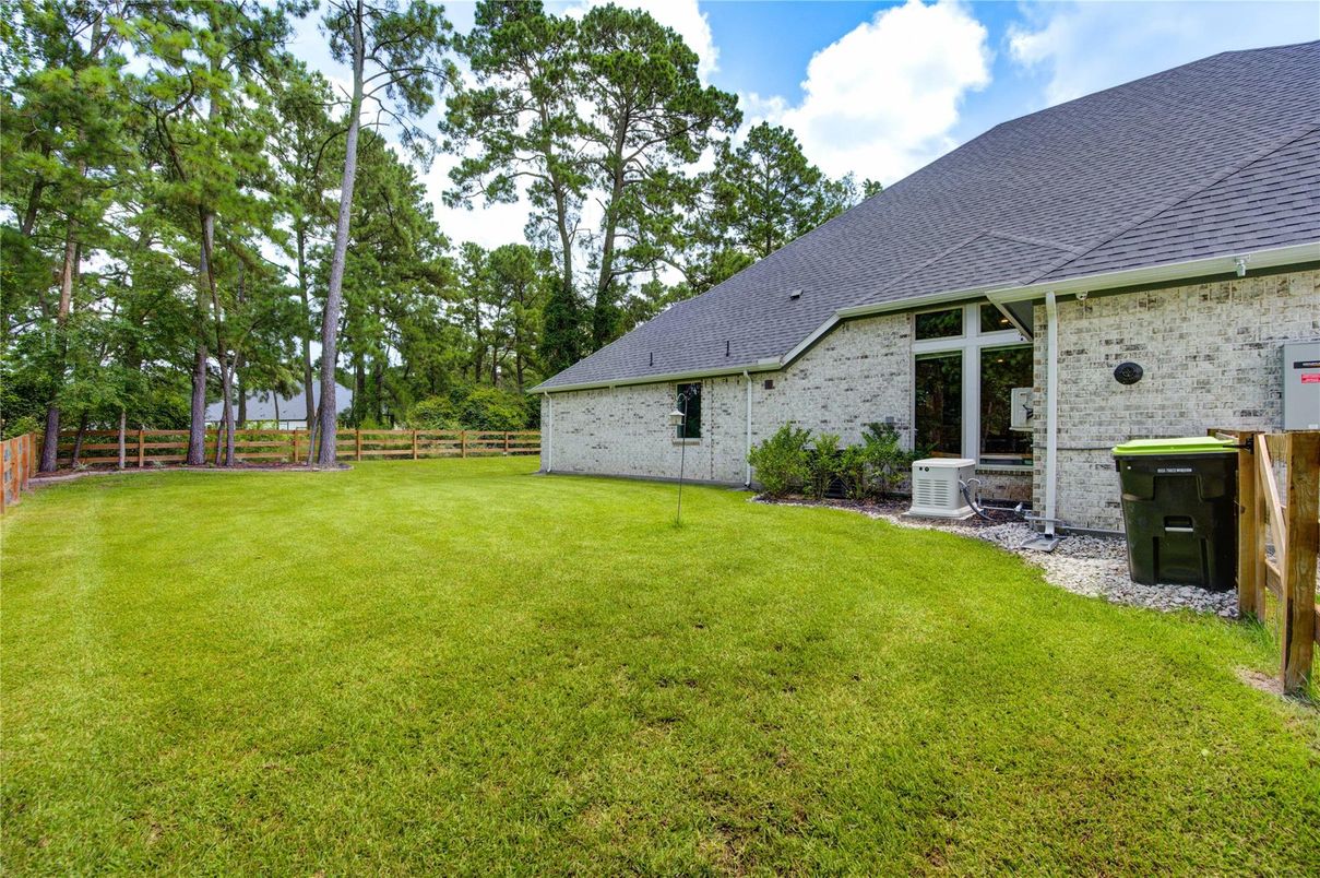 Backyard, Exterior