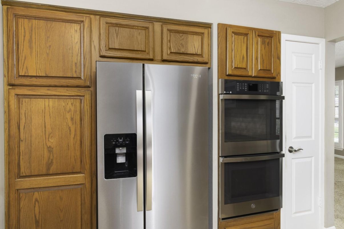 Interior, Kitchen, Stainless Steel Appliances