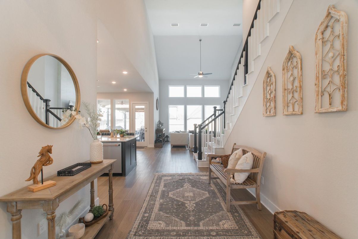 Interior, Recessed Lighting, Wood Texture Flooring