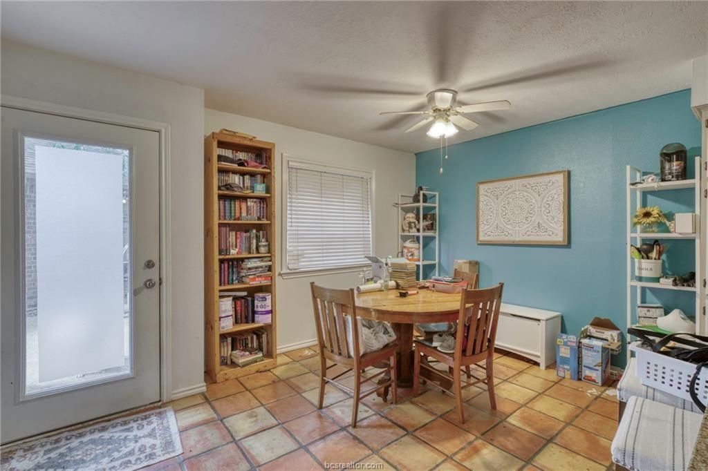 Dining room, Interior