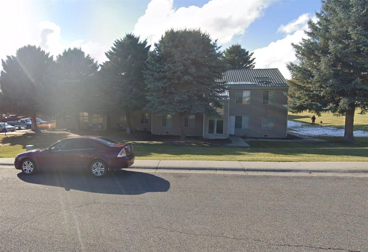 Exterior, Facade, None