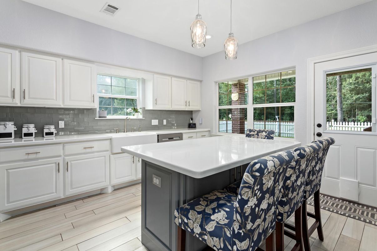 Interior, Kitchen, Pendant Lights, Wood Texture Flooring