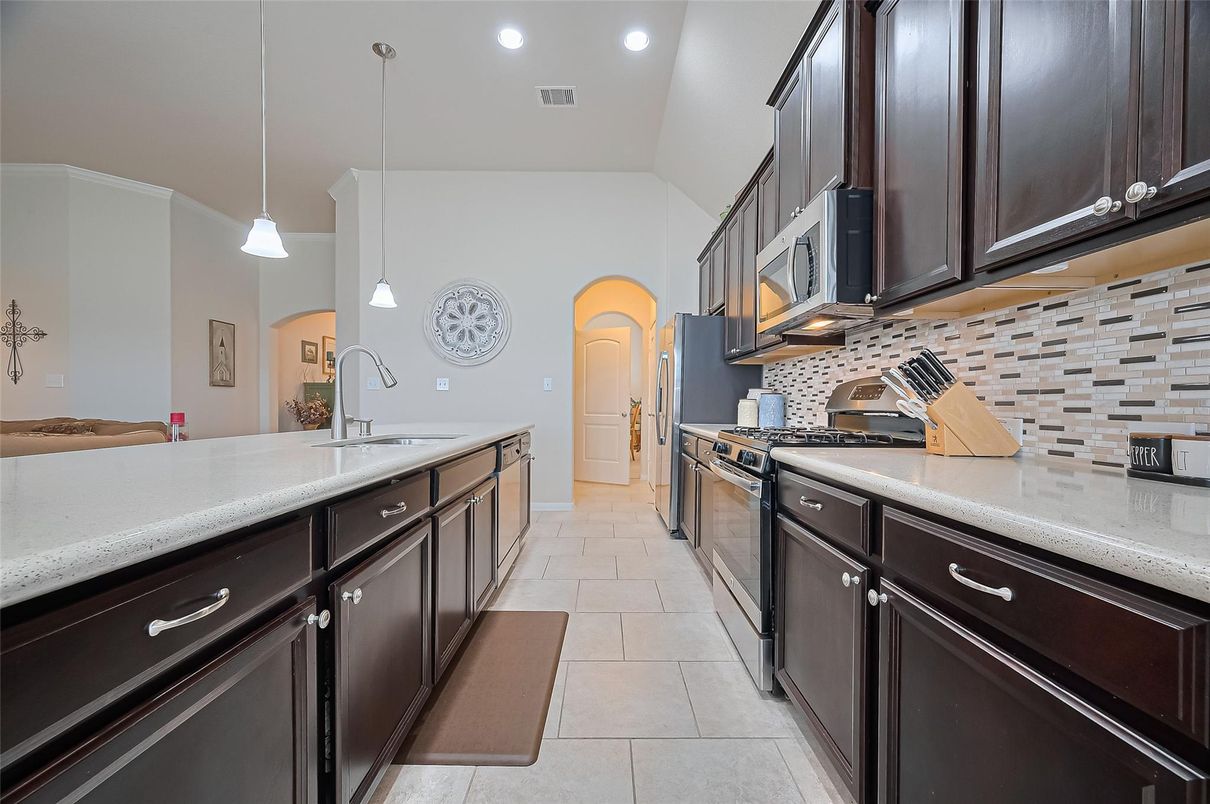 Interior, Kitchen, Pendant Lights, Recessed Lighting