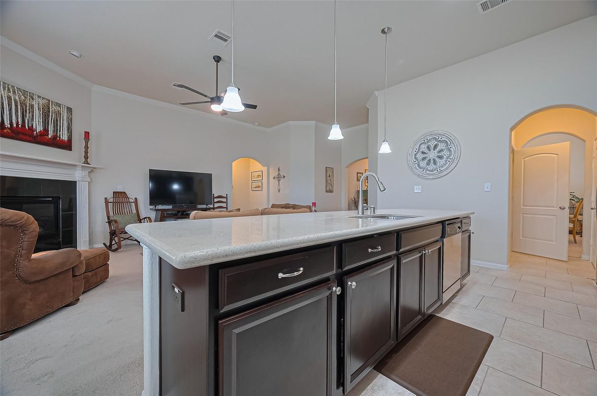 Fireplace, Interior, Kitchen, Pendant Lights, Recessed Lighting