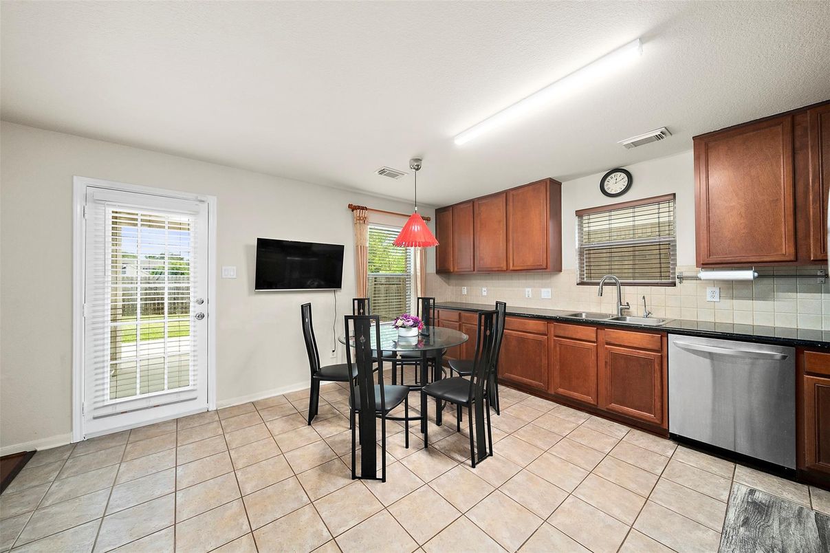Dining room, Interior, Kitchen, Pendant Lights