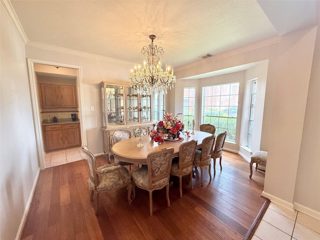 Chandelier, Dining room, Interior, Wood Texture Flooring