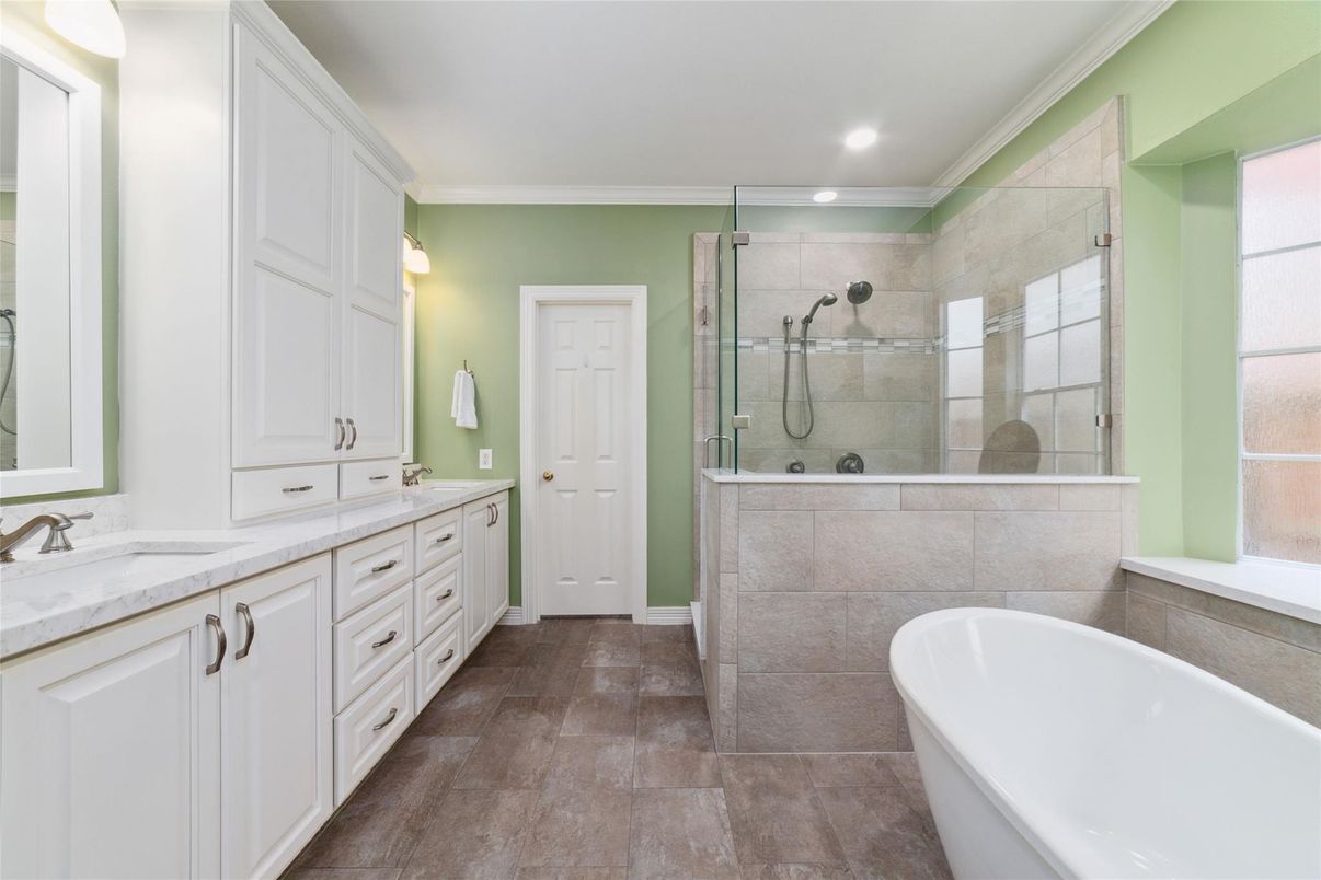 Bathroom, Free Standing Baths, Glass Shower, Interior, Recessed Lighting