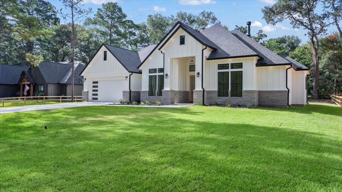 Attached, Backyard, Exterior, Facade, Farmhouse
