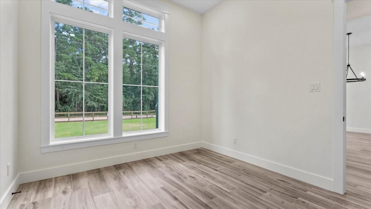 Empty room, Interior, Pendant Lights, Wood Texture Flooring