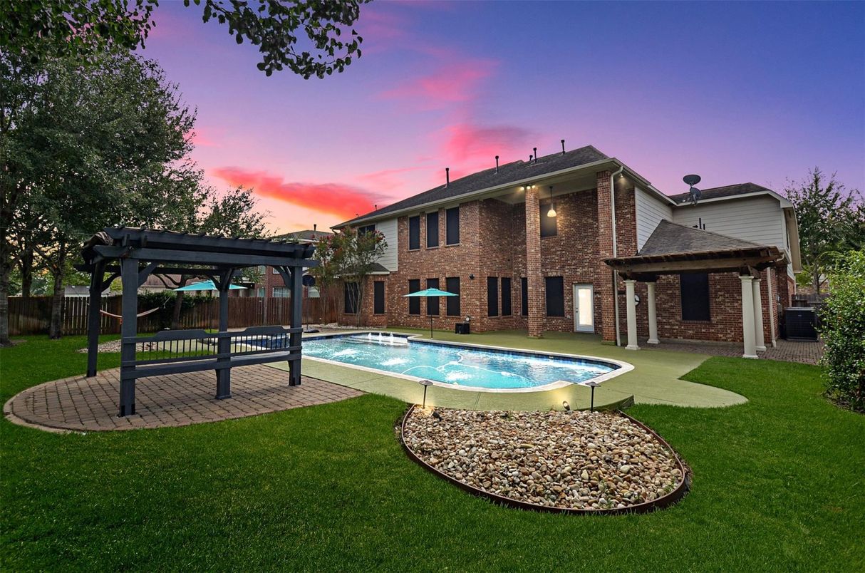 Backyard, Exterior, Pool