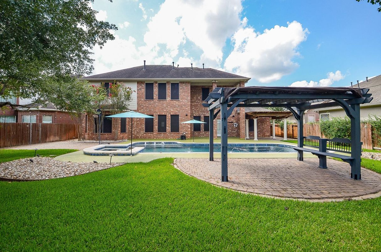 Backyard, Exterior, Pool