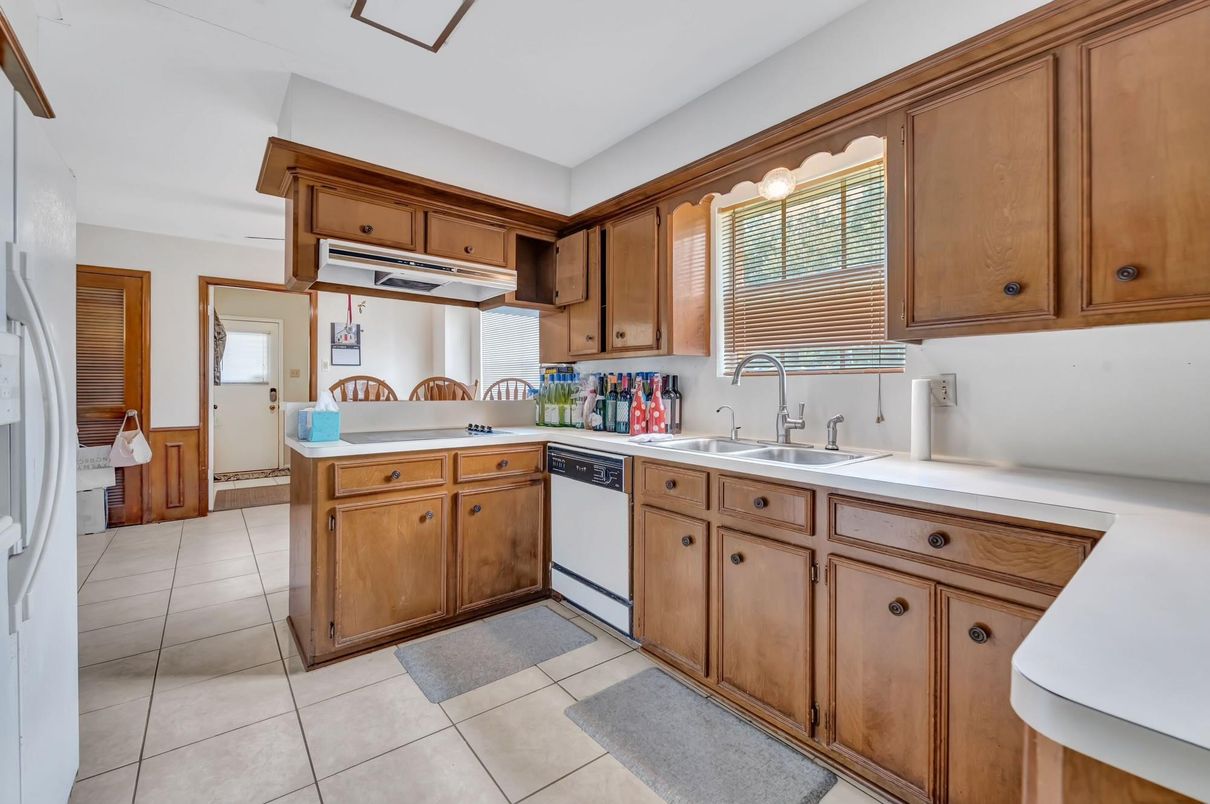 Interior, Kitchen, Tile Countertops