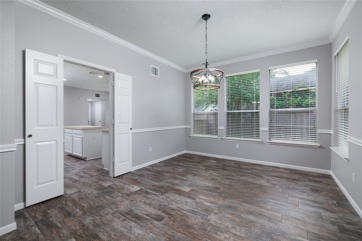 Chandelier, Empty room, Interior, Pendant Lights, Wood Texture Flooring