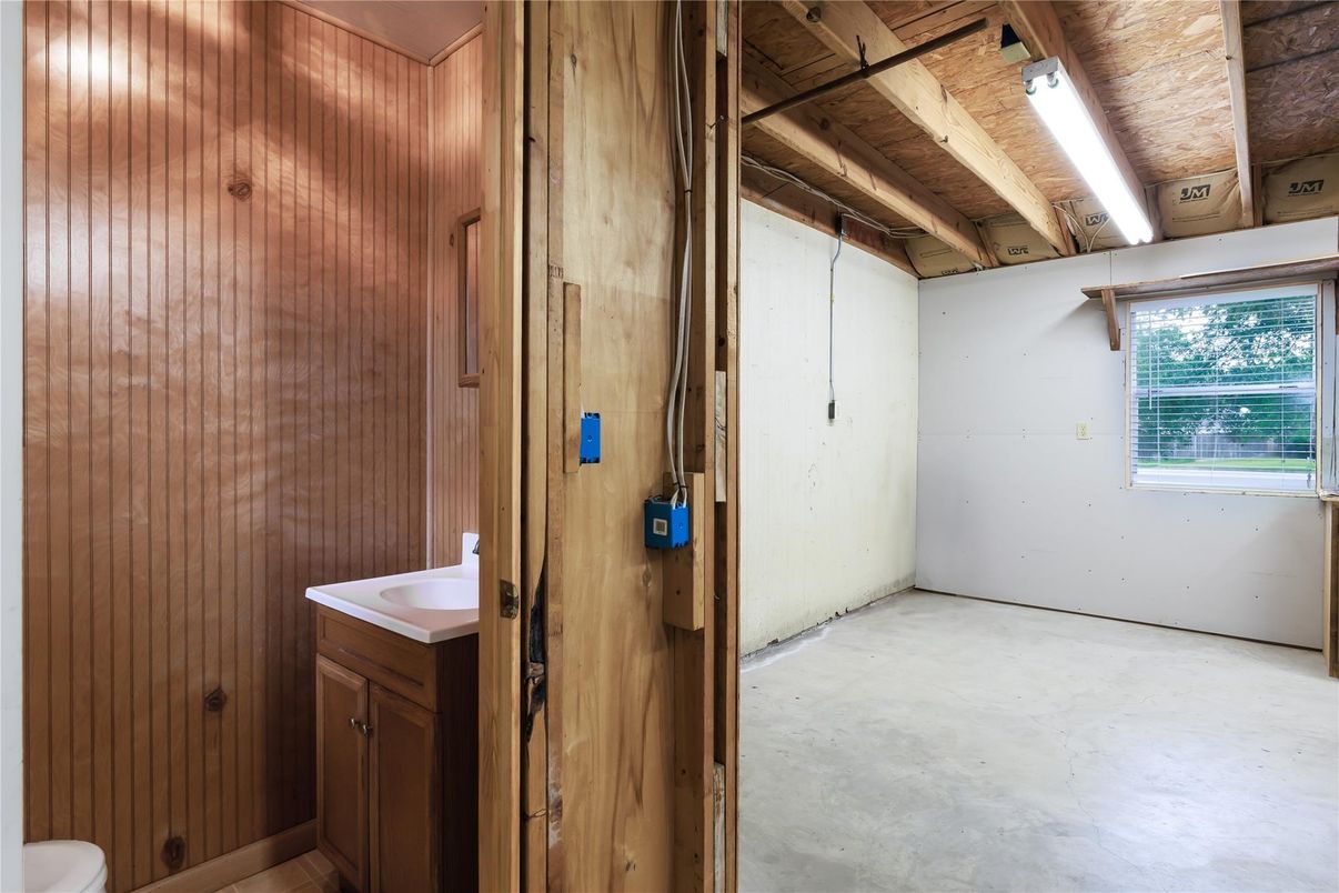 Bathroom, Interior, Wooden Beams, Wooden Ceilings, Wooden Walls