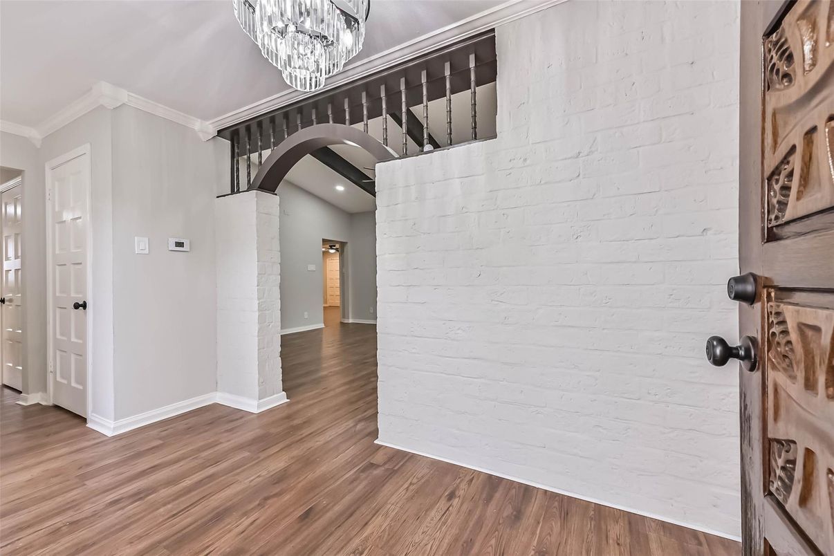 Chandelier, Empty room, Interior, Recessed Lighting, Wood Texture Flooring