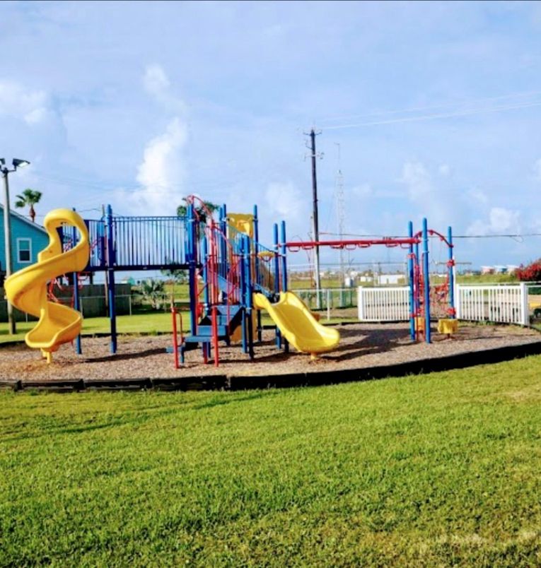 Backyard, Exterior, Playground