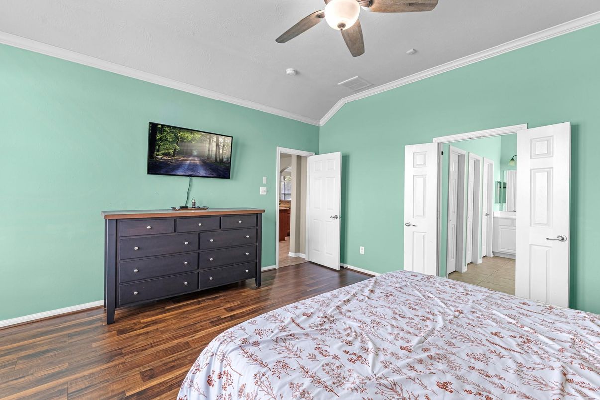 Bedroom, Interior, Wood Texture Flooring