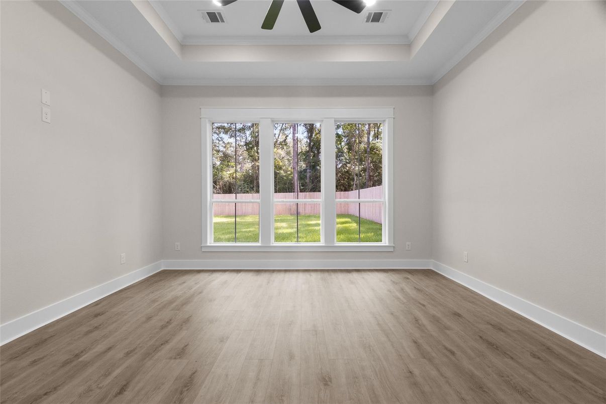 Empty room, Interior, Recessed Lighting, Wood Texture Flooring
