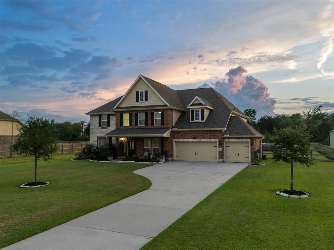 Attached, Exterior, Facade, Brick Facade, Farmhouse