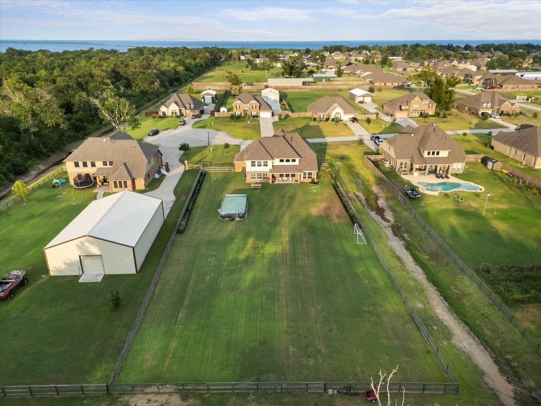 Exterior, Drone