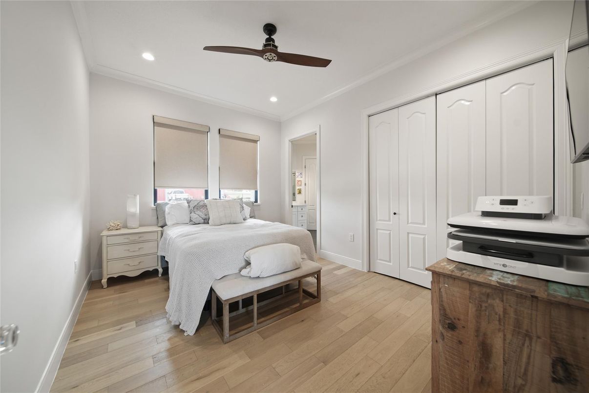 Bedroom, Interior, Recessed Lighting, Wood Texture Flooring