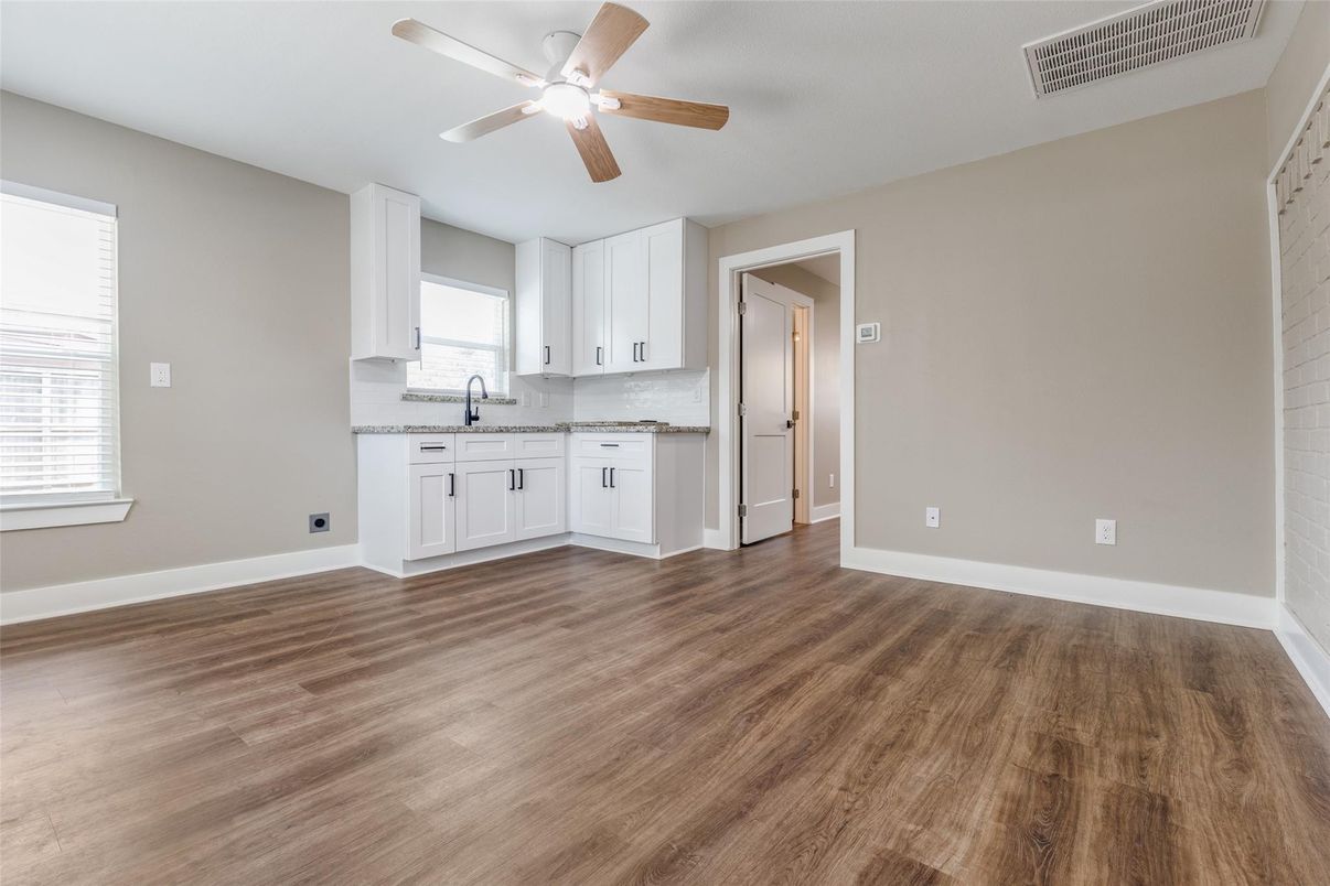 Empty room, Interior, Kitchen, Wood Texture Flooring