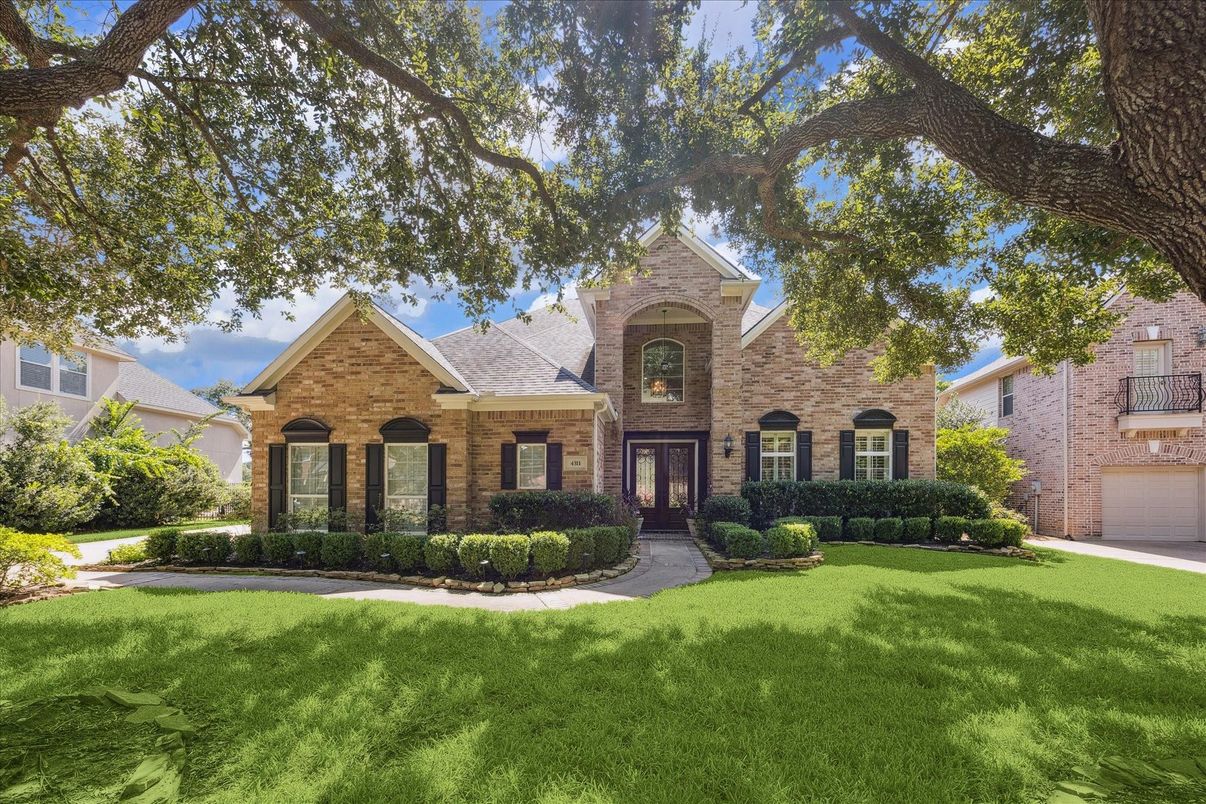 Attached, Exterior, Facade, Brick Facade, Brick Traditional