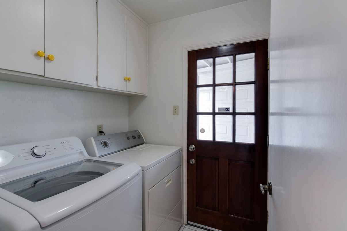 Interior, Washer
