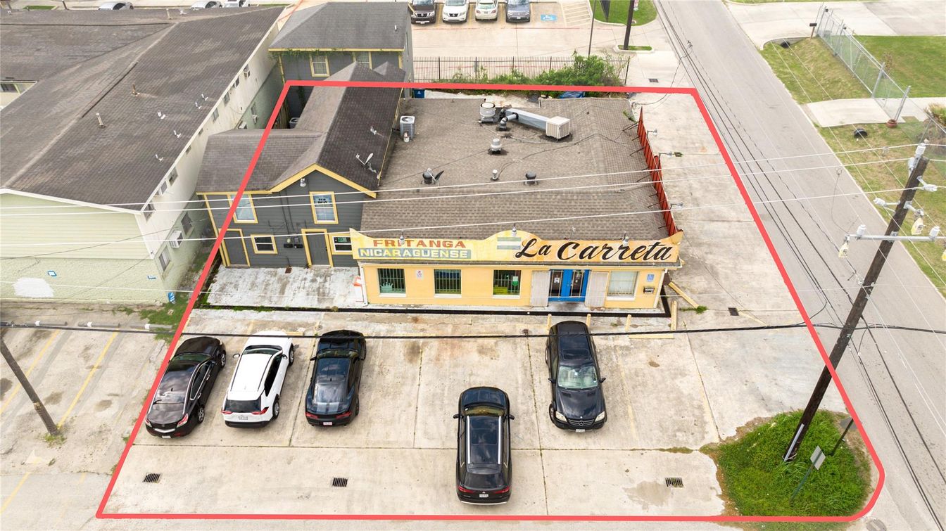 Exterior, Drone