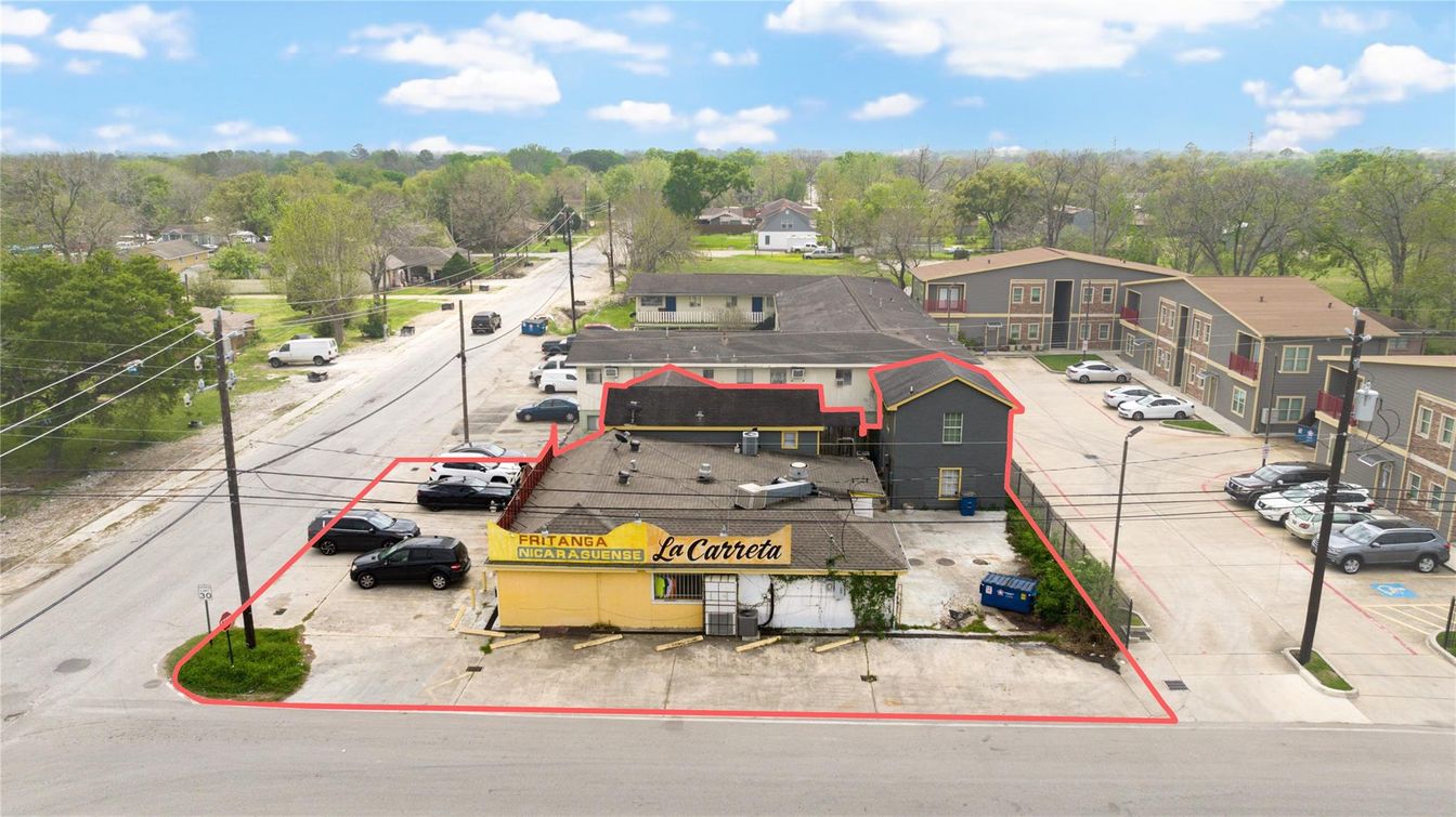 Exterior, Drone
