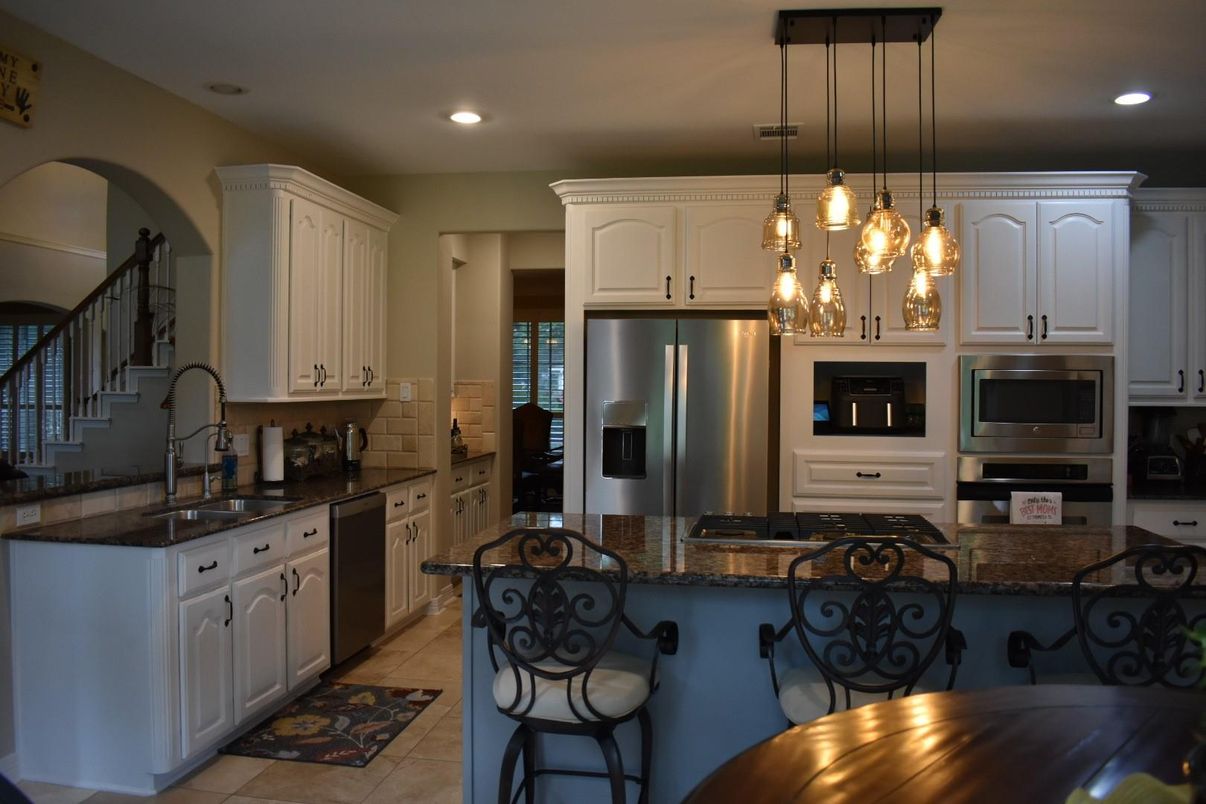 Interior, Kitchen, Pendant Lights, Recessed Lighting, Stainless Steel Appliances