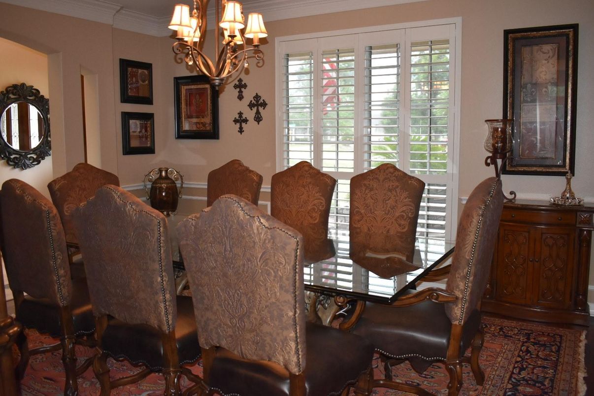 Chandelier, Dining room, Interior