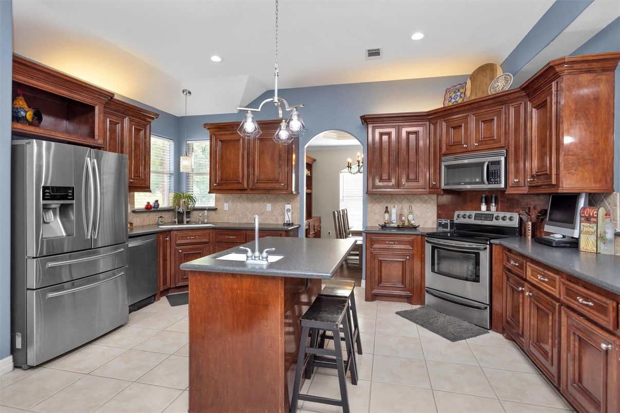 Interior, Kitchen, Pendant Lights, Recessed Lighting, Stainless Steel Appliances