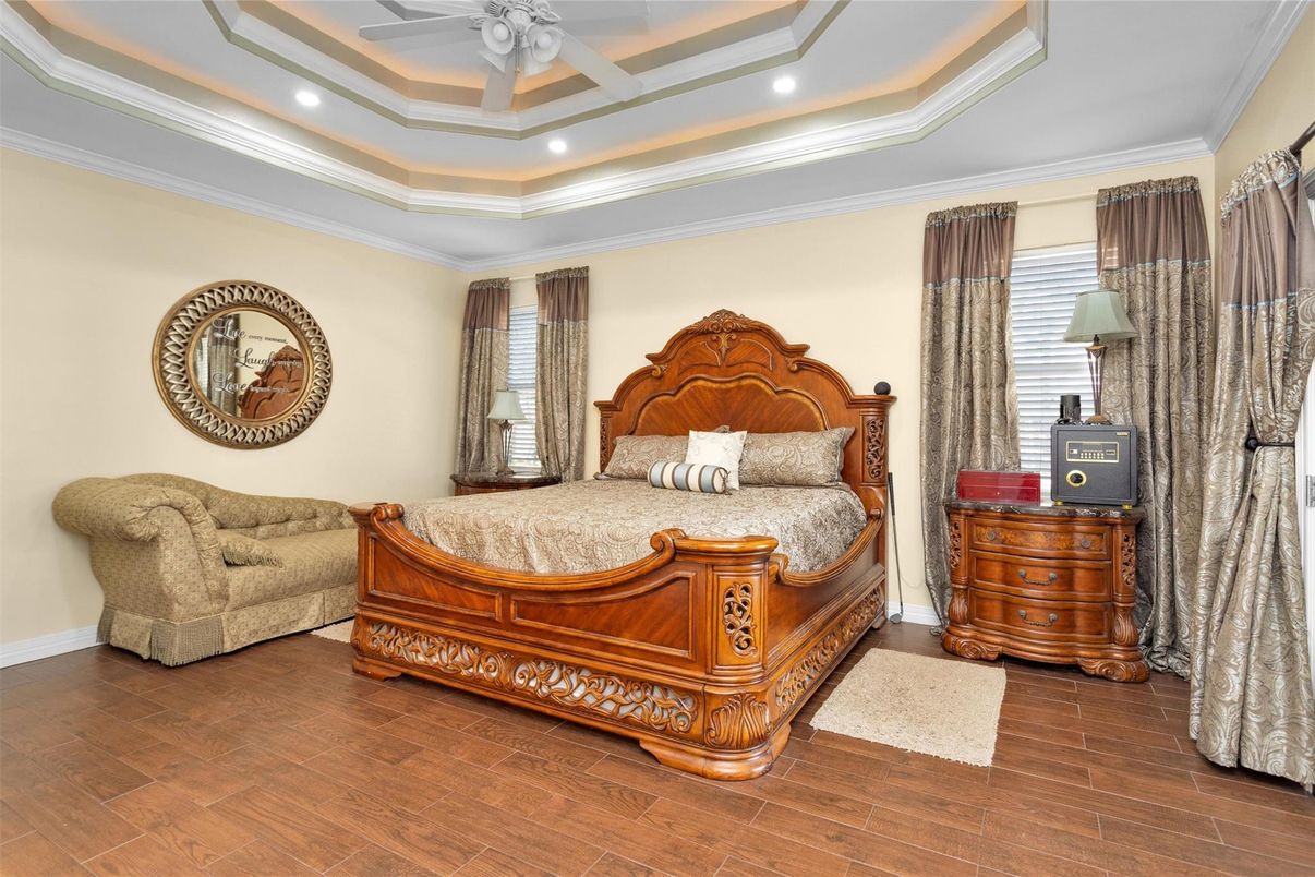Bedroom, Interior, Recessed Lighting, Wood Texture Flooring