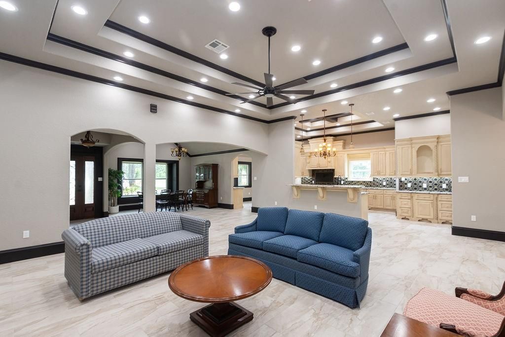 Chandelier, Dining room, Interior, Kitchen, Living room, Marble, Pendant Lights, Recessed Lighting