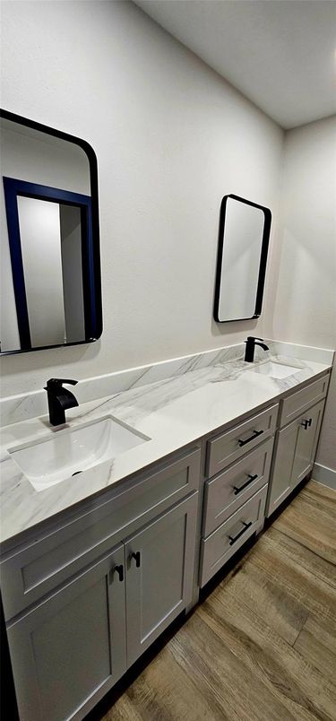 Bathroom, Dual Sink Vanities, Interior, Wood Texture Flooring