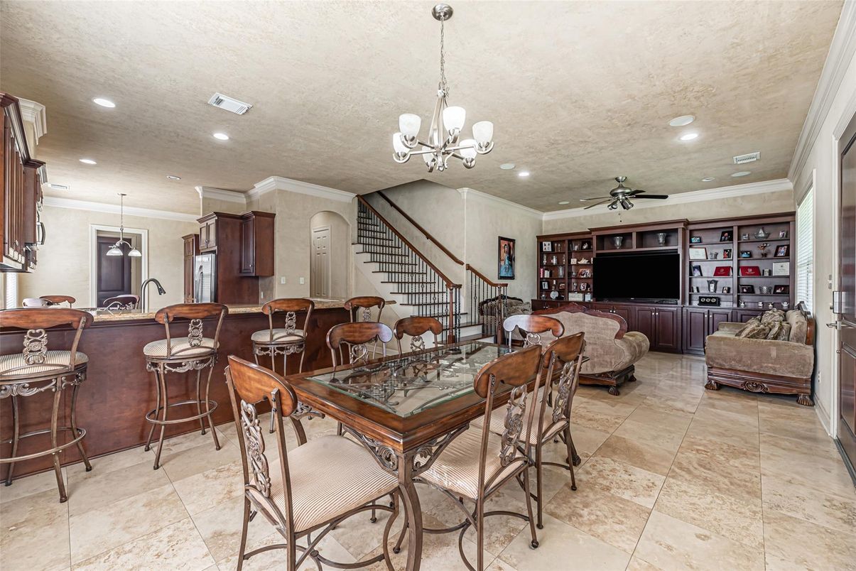 Chandelier, Dining room, Interior, Living room, Recessed Lighting