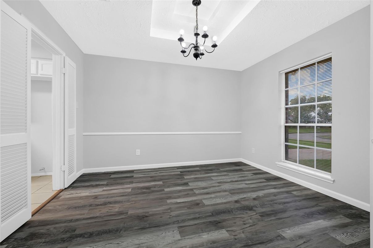 Chandelier, Empty room, Interior, Pendant Lights, Wood Texture Flooring