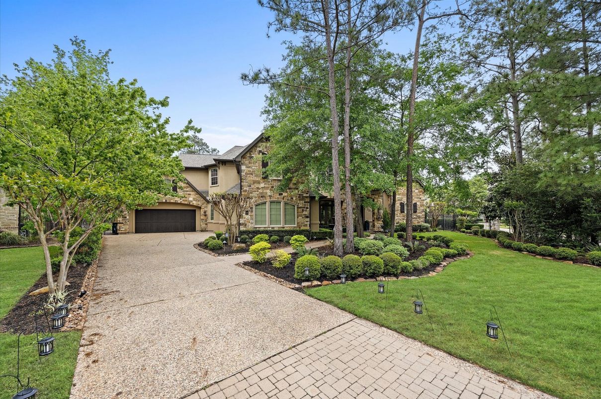 Backyard, Detached Garage, Exterior