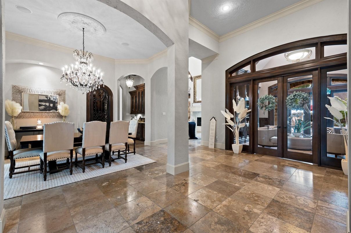 Chandelier, Dining room, Interior, Recessed Lighting