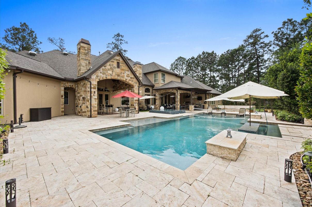 Exterior, Pool