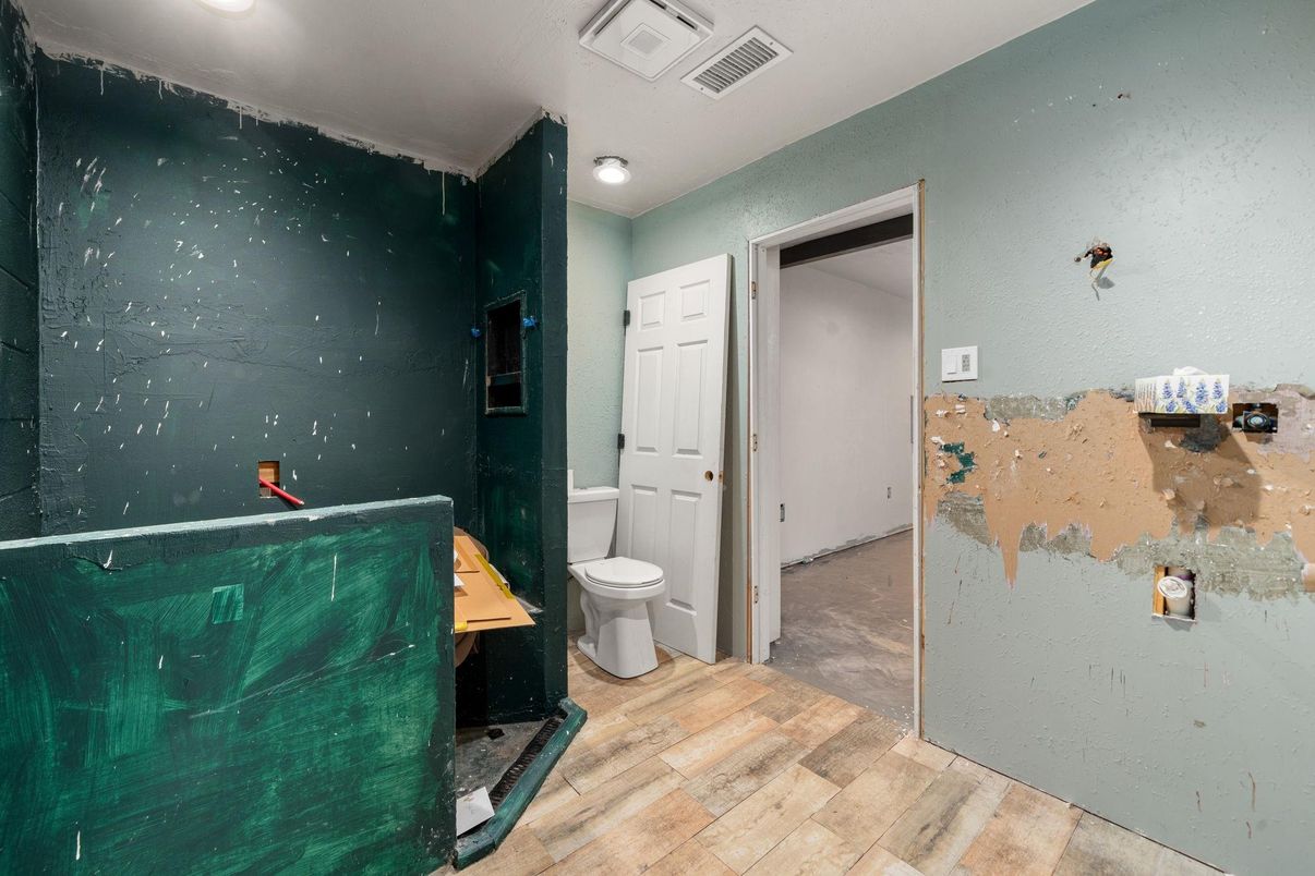 Bathroom, Interior, Wood Texture Flooring